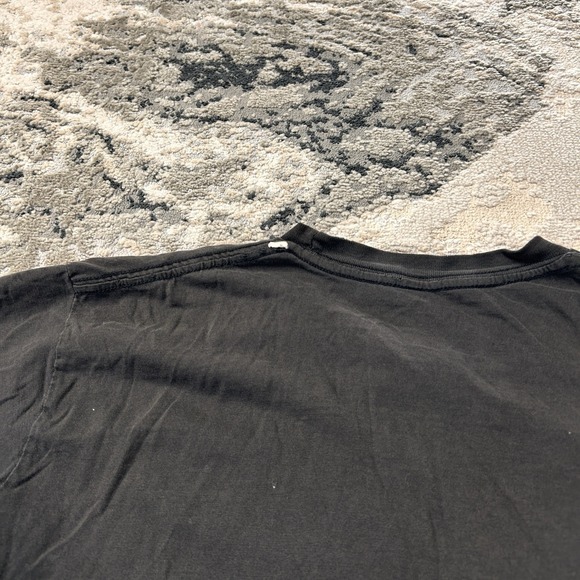 Vintage Affliction Y2K Graphic T-Shirt with Wings and Fleur-de-lis Motif Sz M - Picture 5 of 7